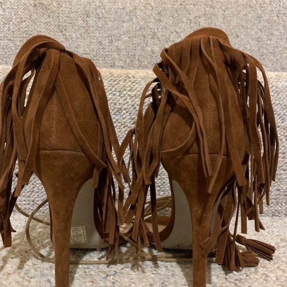 Fringe Heels - Picture 2 of 4